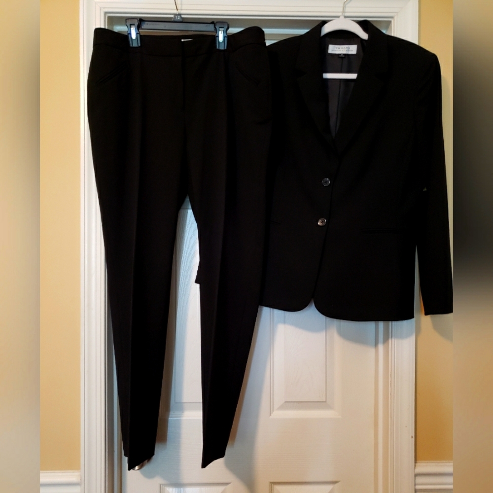 Tahari 2 p. Pant Suit